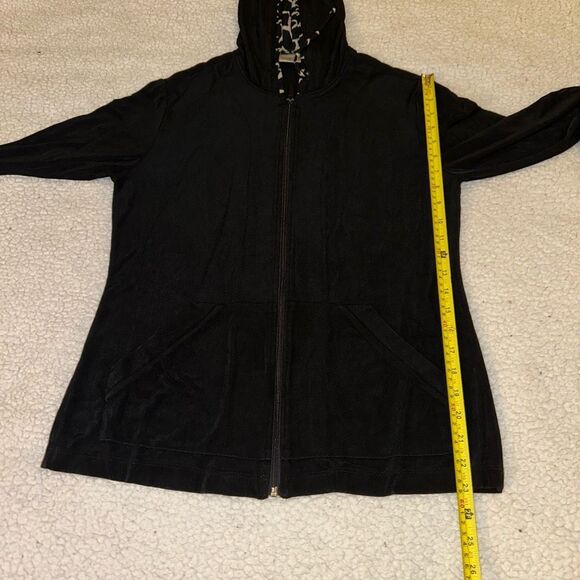 Chicos Travelers Solid Black Full Zip Jacket Giraffe Lining Size 1 (Medium) GUC - Picture 8 of 10